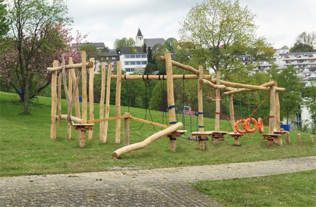 Abenteuerpfad Niedrigseilgarten Abenteuerpfad Niedrigseilgarten